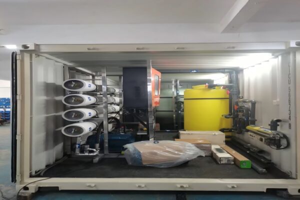 Container-type reverse osmosis water purification equipment