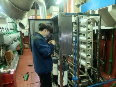 Marine seawater desalination equipment