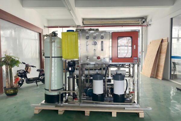Two-stage reverse osmosis seawater desalination equipment